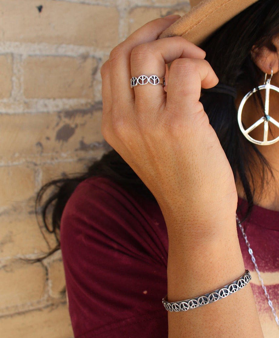 5105 PEACE ETERNITY RINGS