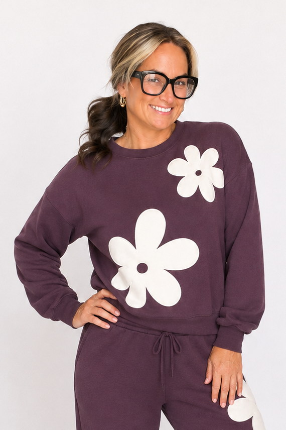 PLUM FLOWER SWEATSHIRT