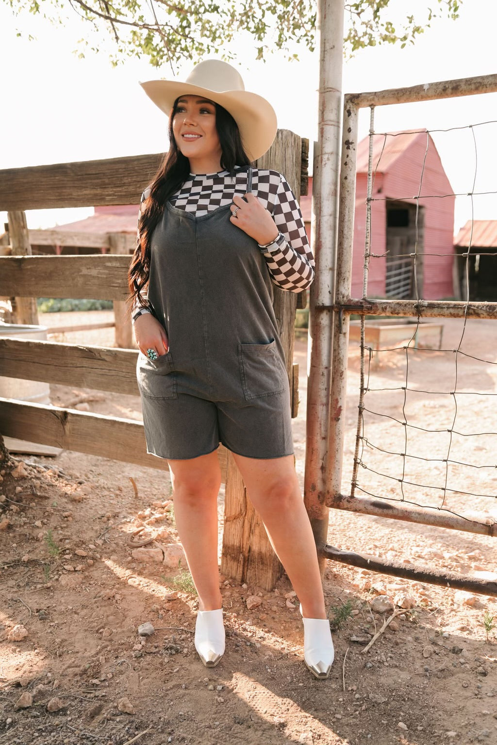 TH1406 S177 VINTAGE WASH BLACK SHORT ROMPER (1)