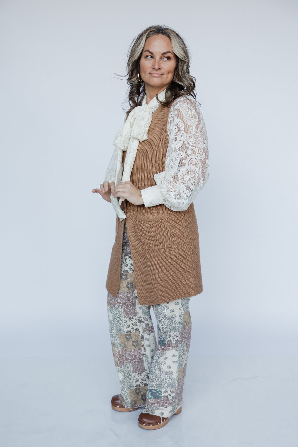 DARK CAMEL BUTTON DOWN SWEATER