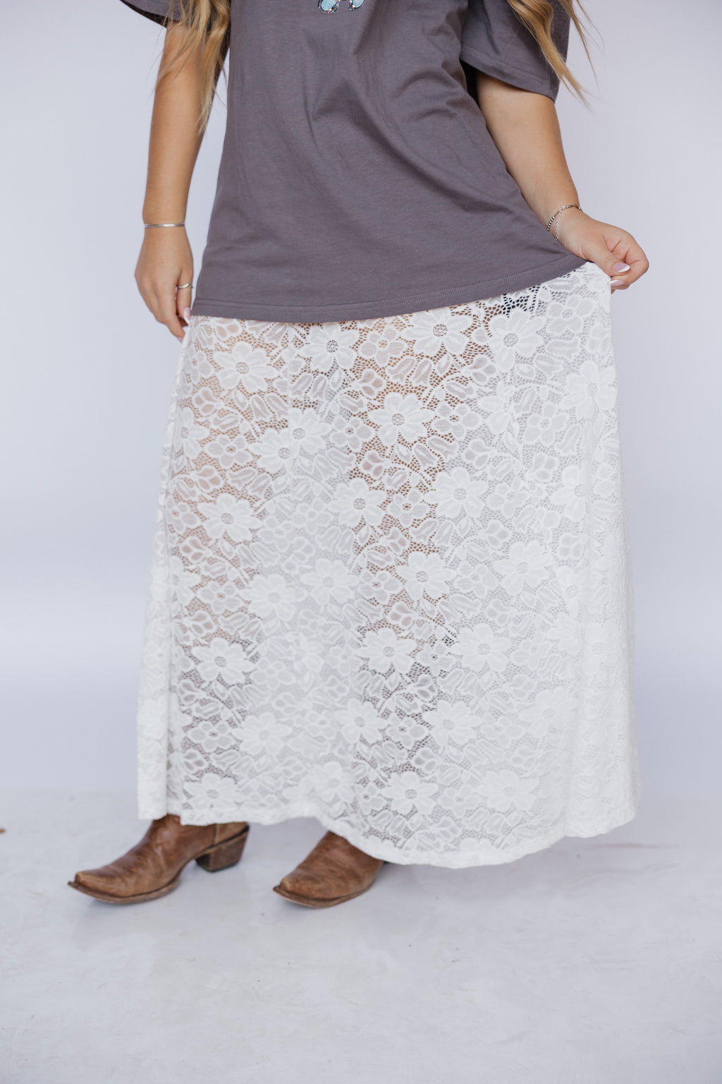IVORY BLOOM LACE SKIRT