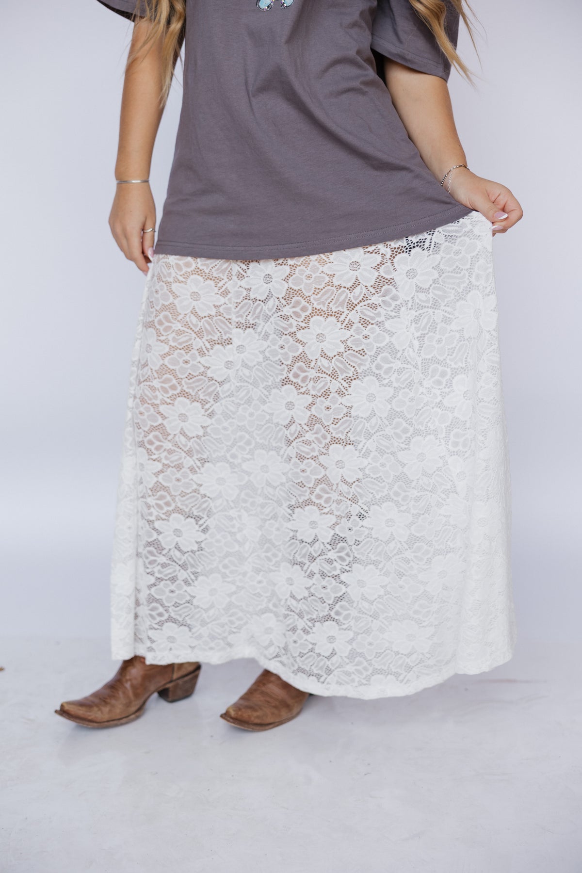 IVORY BLOOM LACE SKIRT