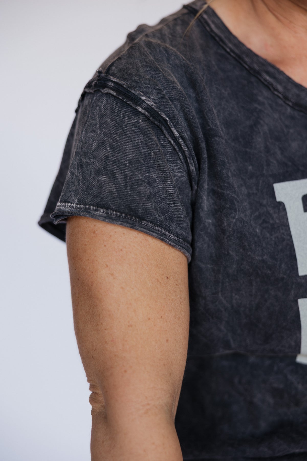 1279 Balanced Mineral-Washed Graphic Tee