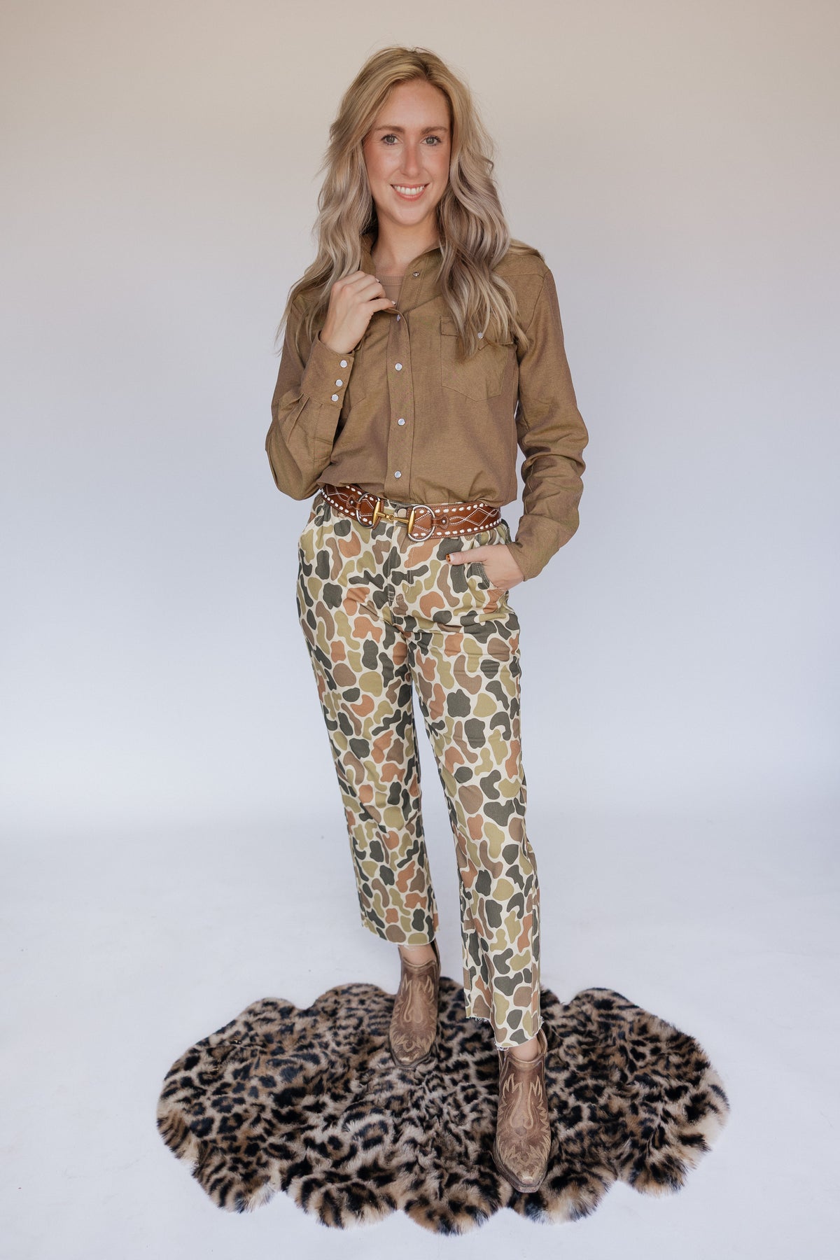 Vintage Brown Pearl Snap Top