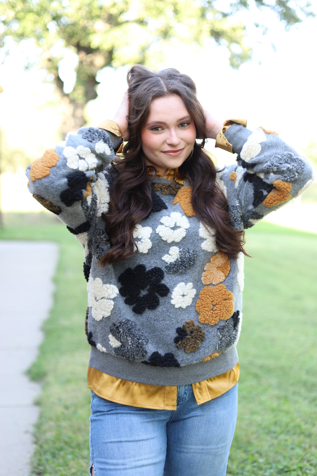 GREY PUFF FLOWER PULLOVER