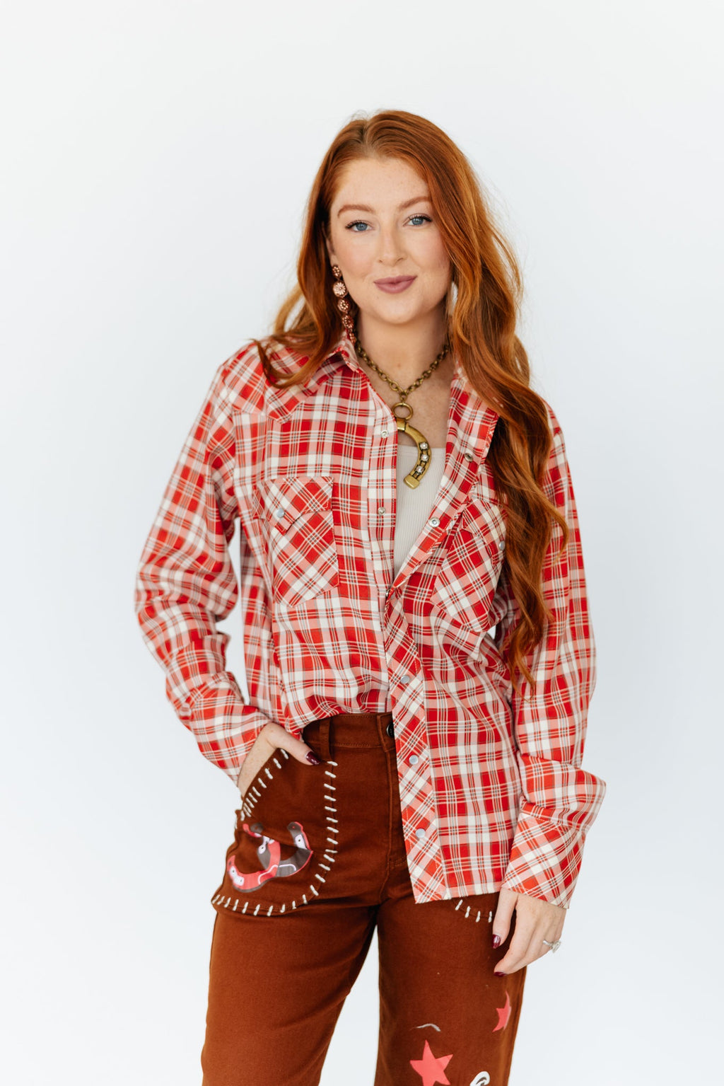 COLLAR PEARL SNAP RED PLAID TOP