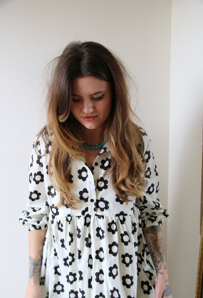 5462 BLACK & WHITE FLORAL COLLARED FROCK DRESS