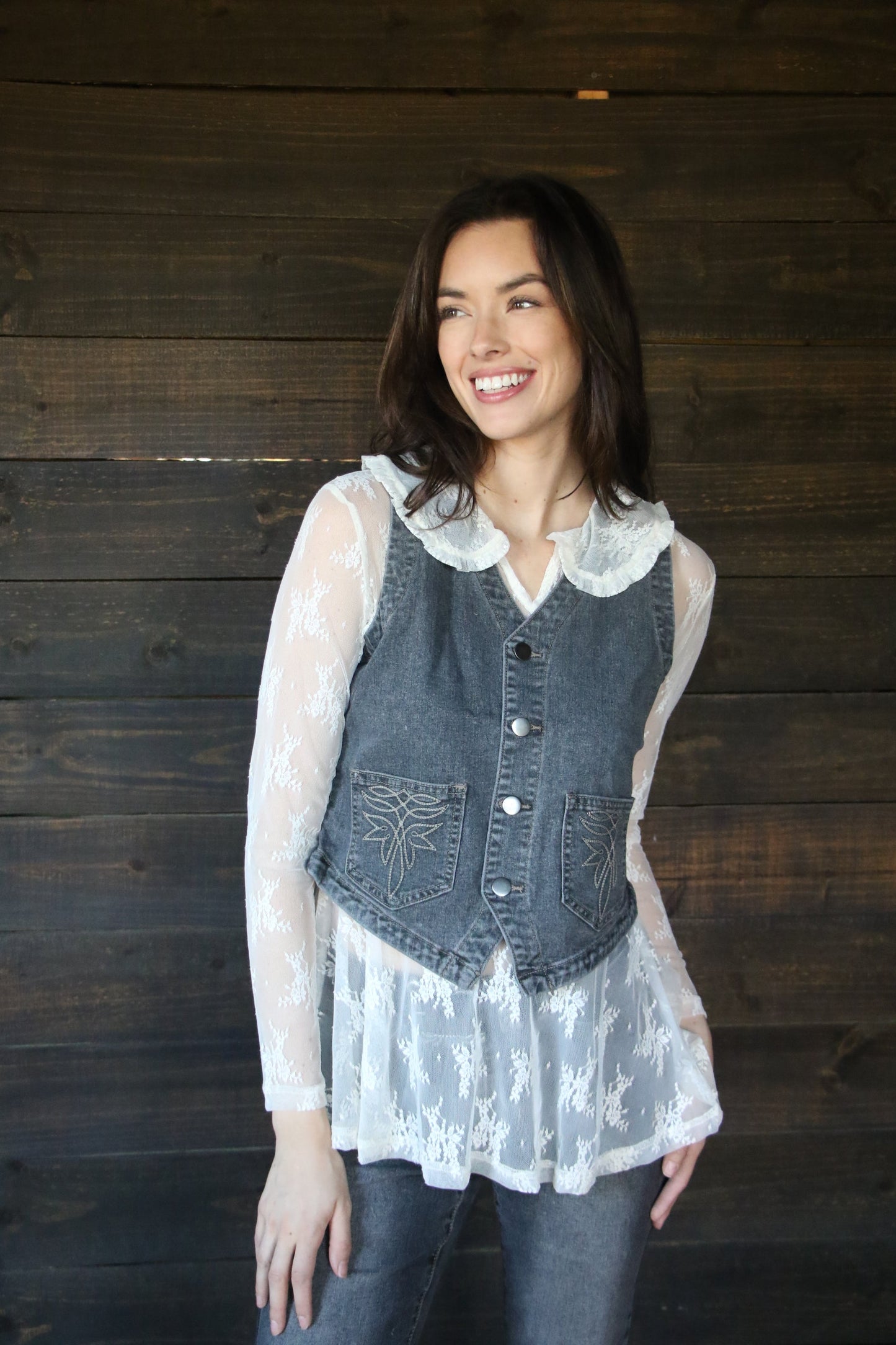 TH73 COLLAR LACE TOP IVORY