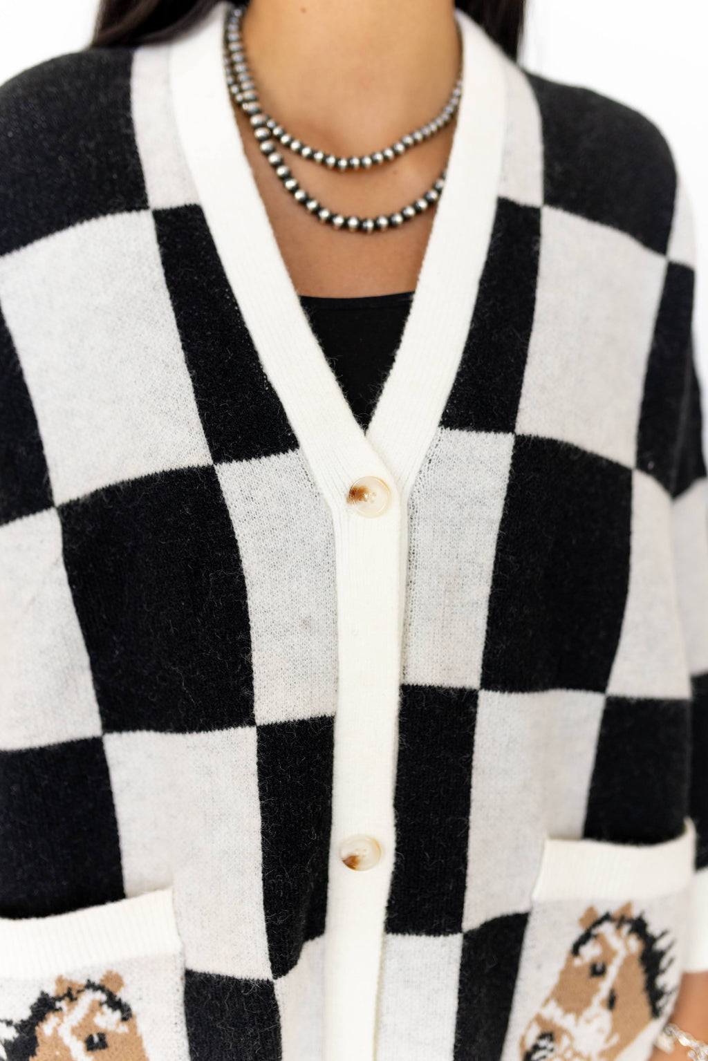 BLACK CHECKERED HORSE CARDIGAN