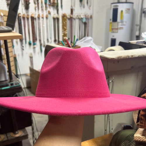 82924 SOLID HOT PINK FELT FASHION HAT
