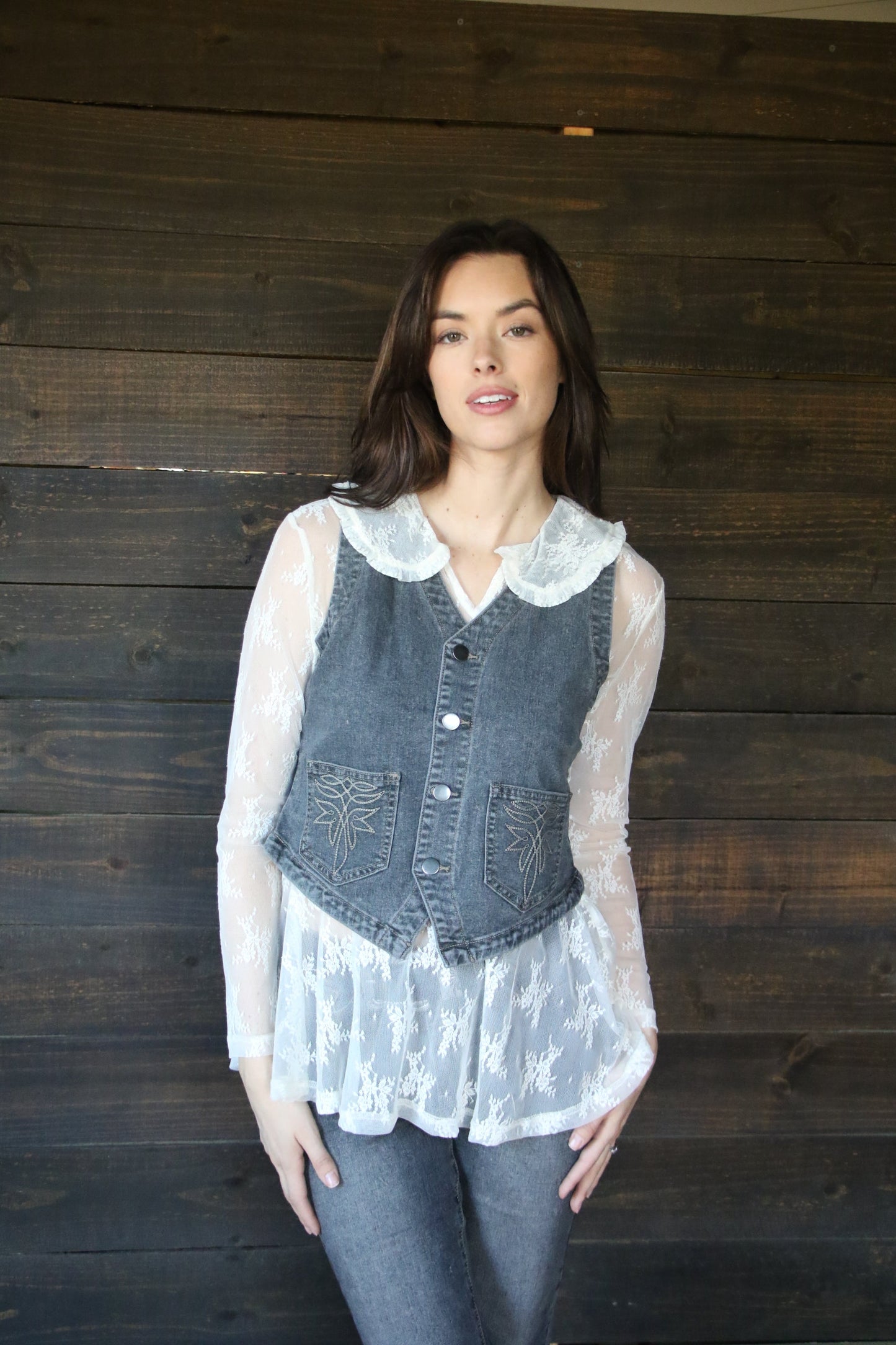 TH73 COLLAR LACE TOP IVORY