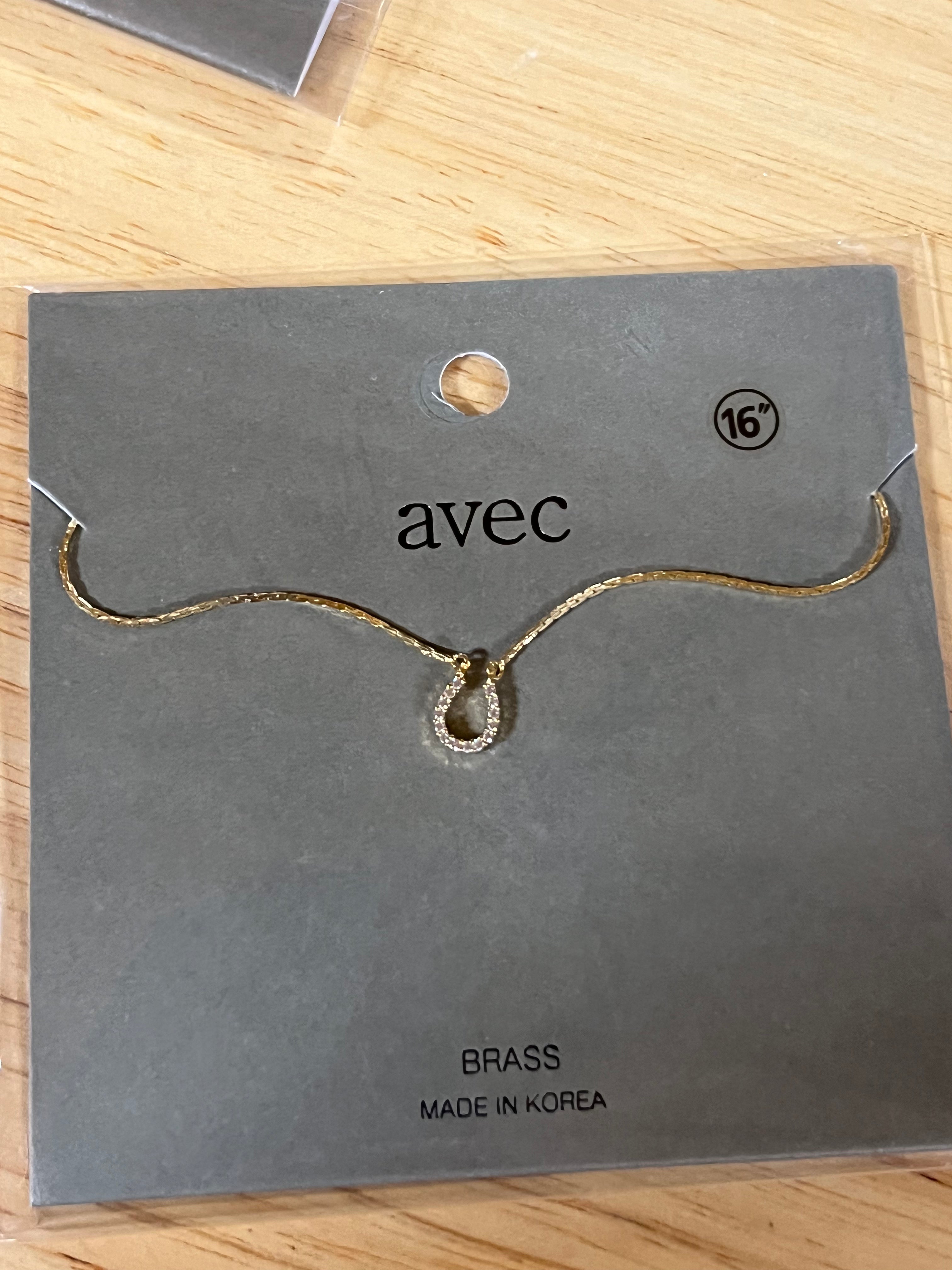 GOLD HORSEHOE PENDANT NL