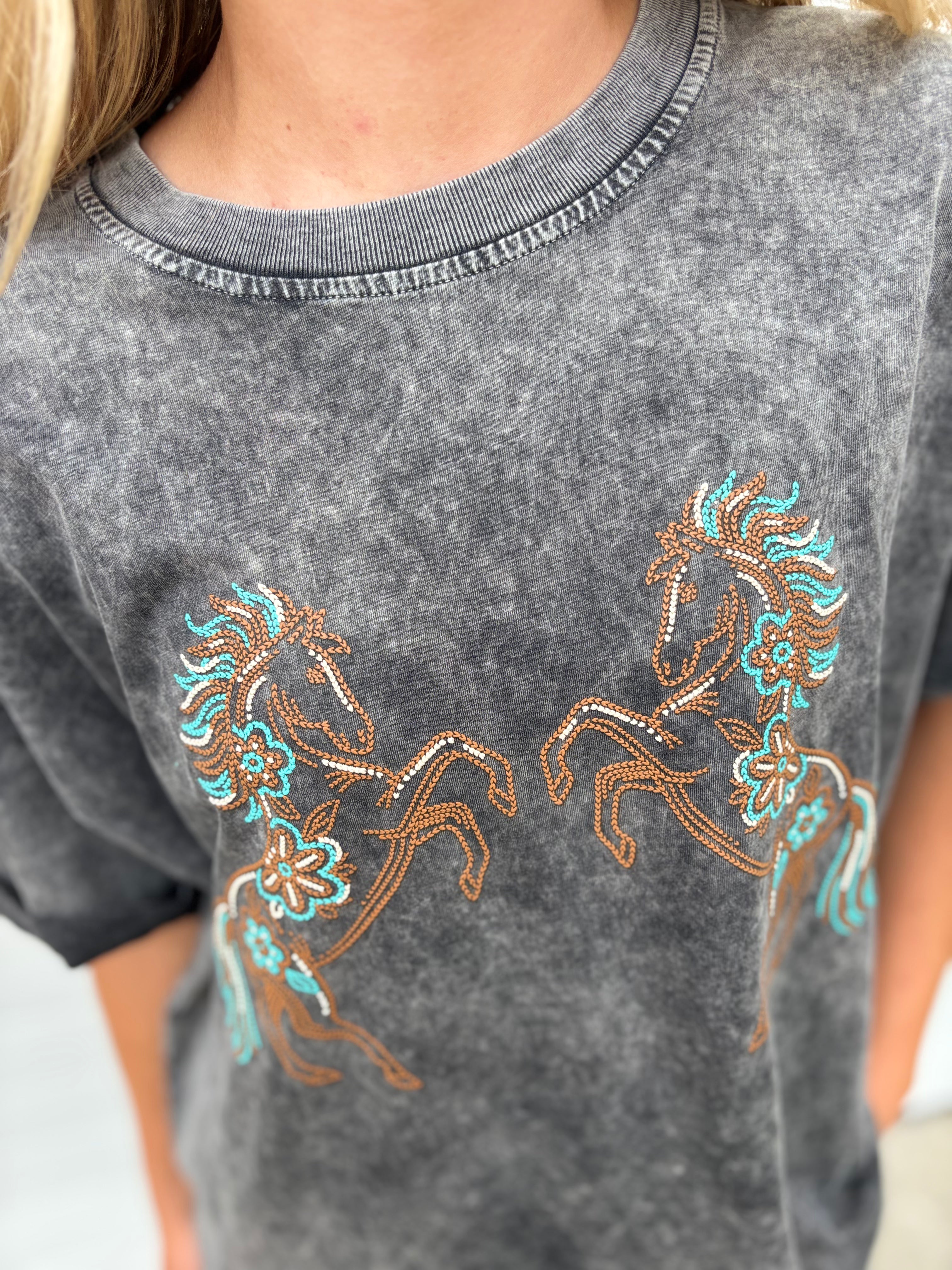 HORSE DUO GRAPHIC TEE