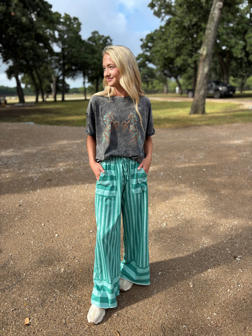 HORSE DUO GRAPHIC TEE