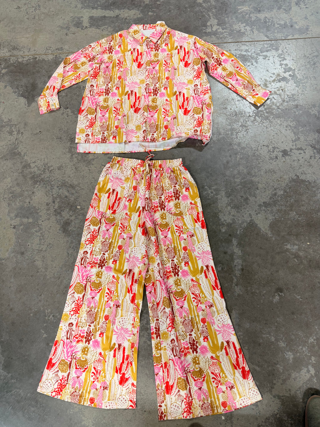 Cacti Blouse And Pant Set