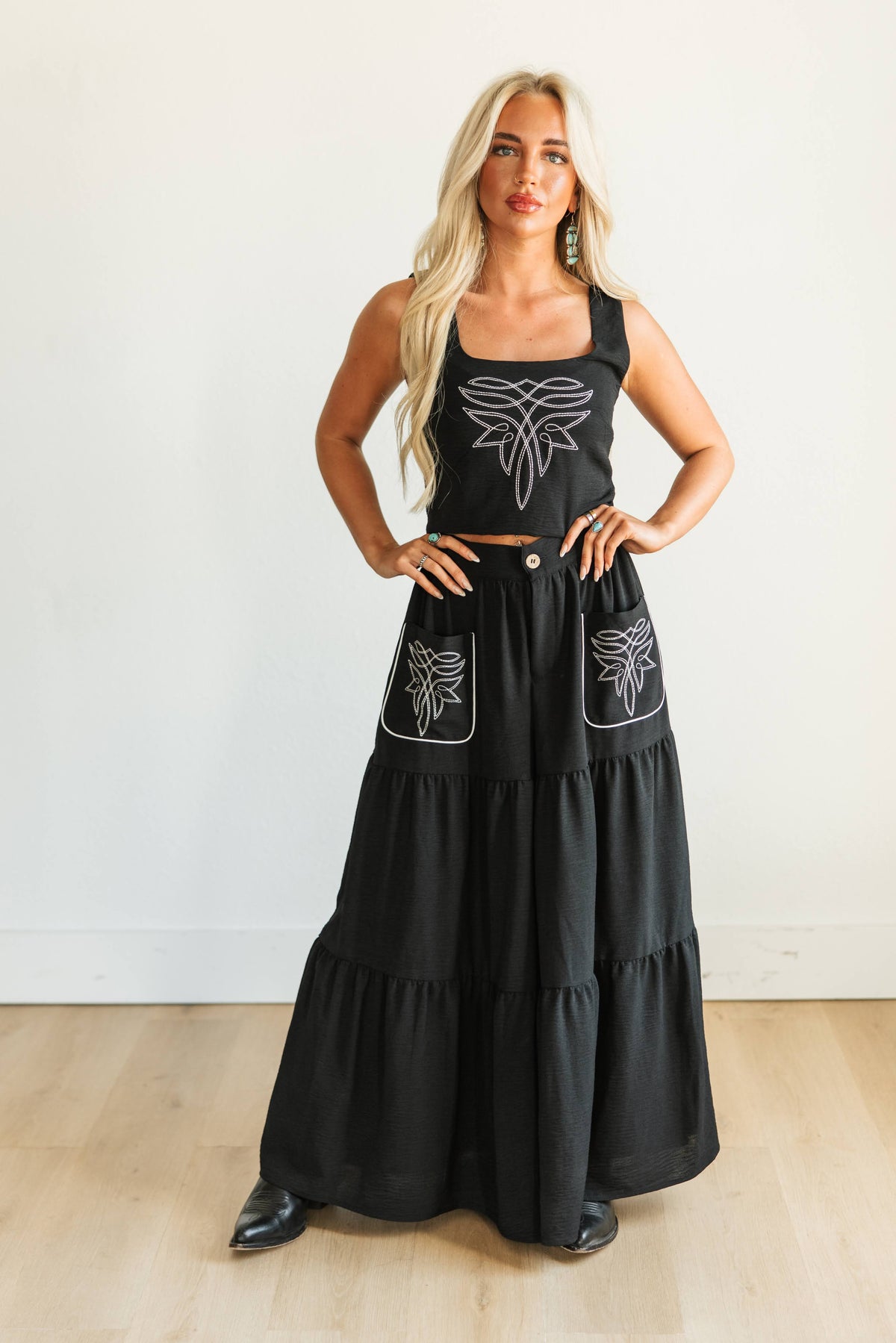 BLACK STITCH SET