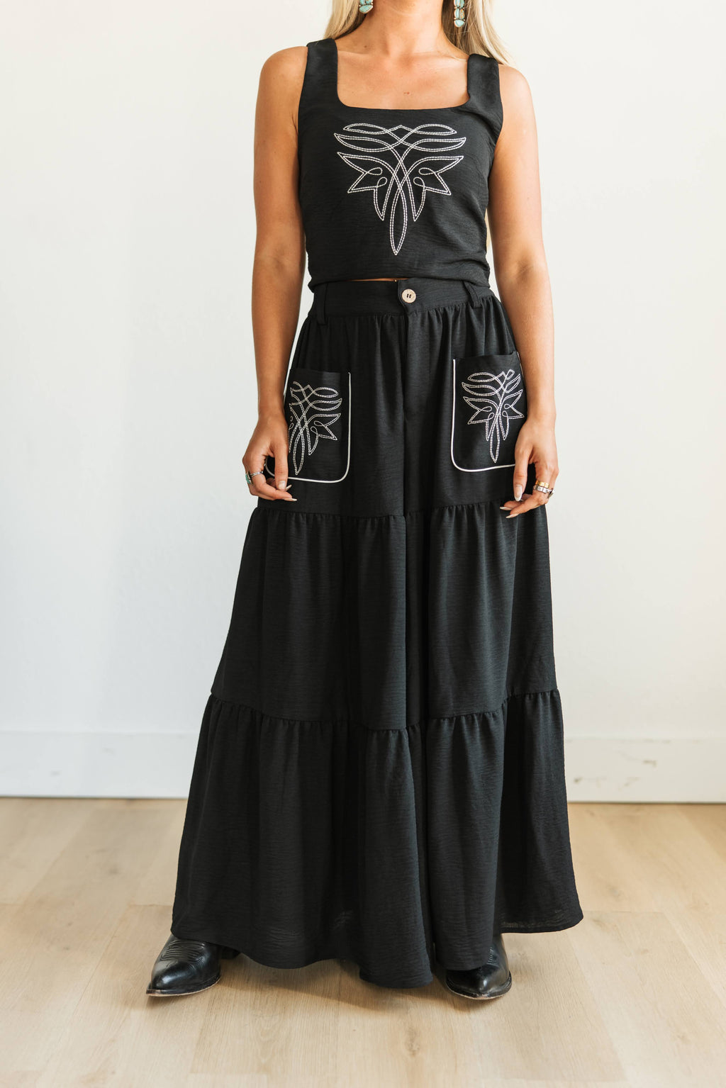 BLACK STITCH SET