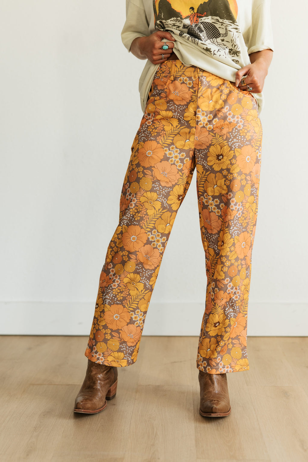 VINTAGE FLORAL CROPPED  PANTS