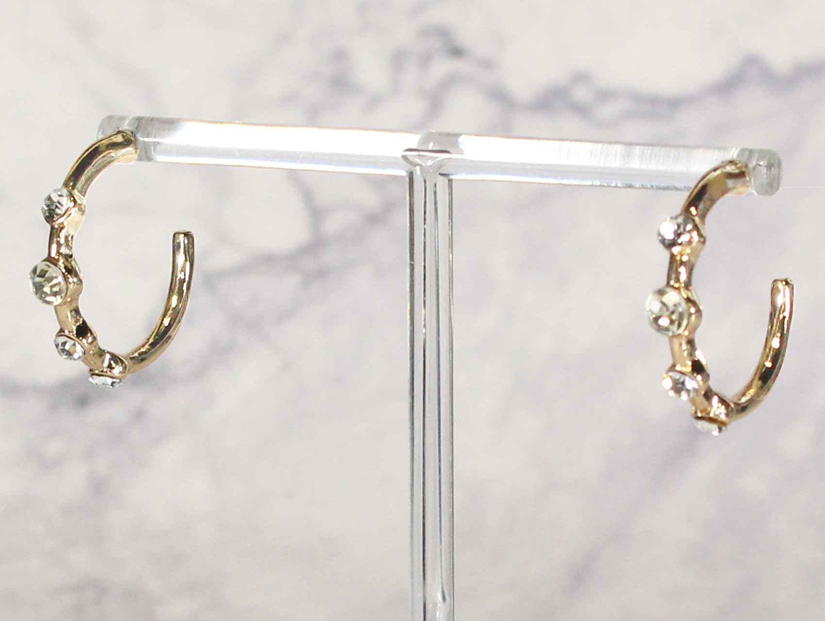 2393 T139 GOLD RHINESTONE HOOP EARRINGS