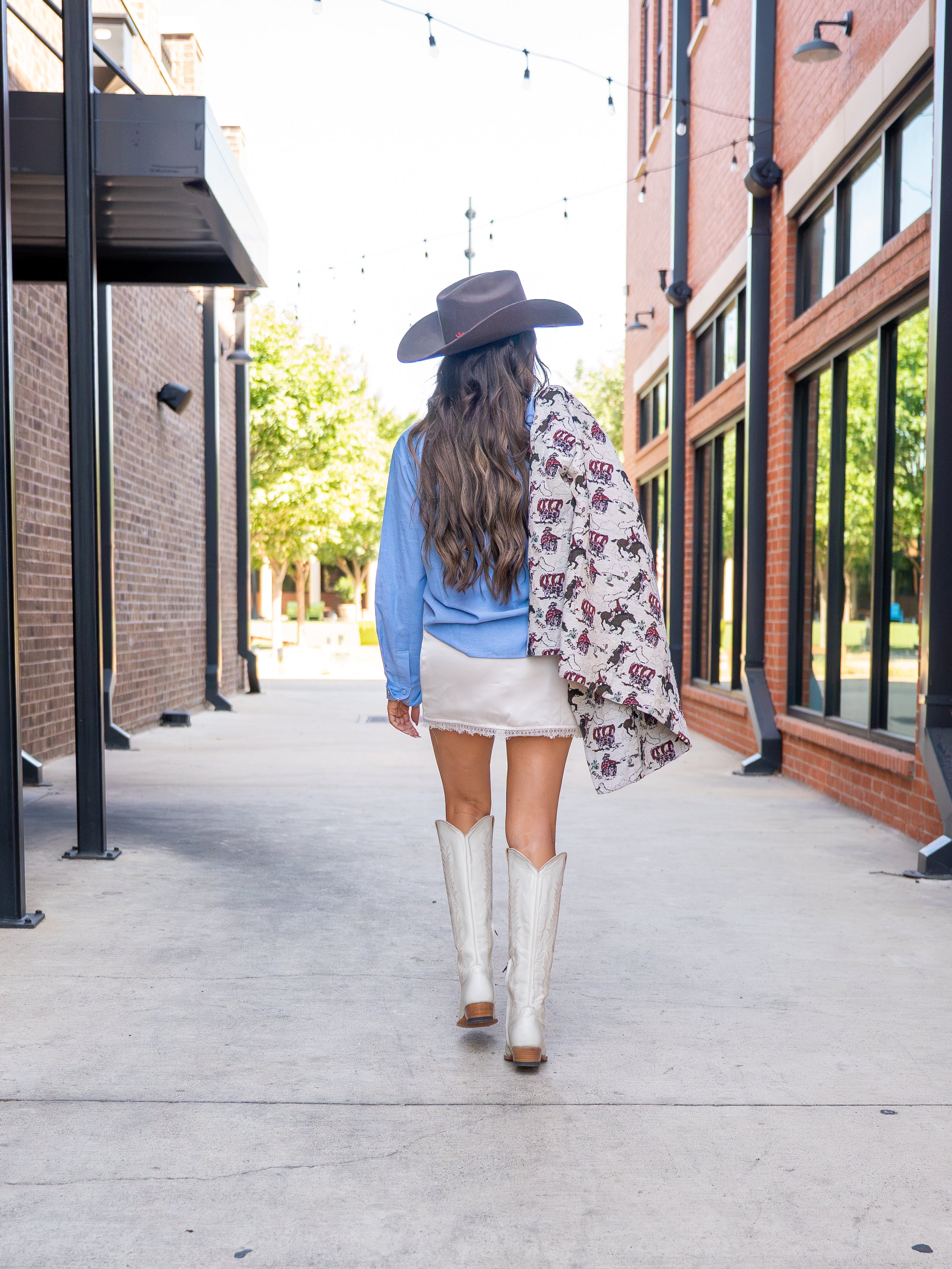 Light Chambray Pearl Snap Blouse