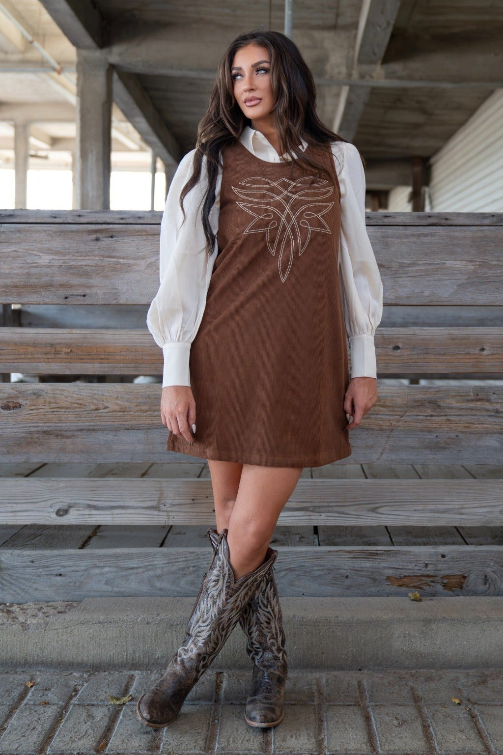 TH1407 Brown front stitch dress 03_FULLBODY