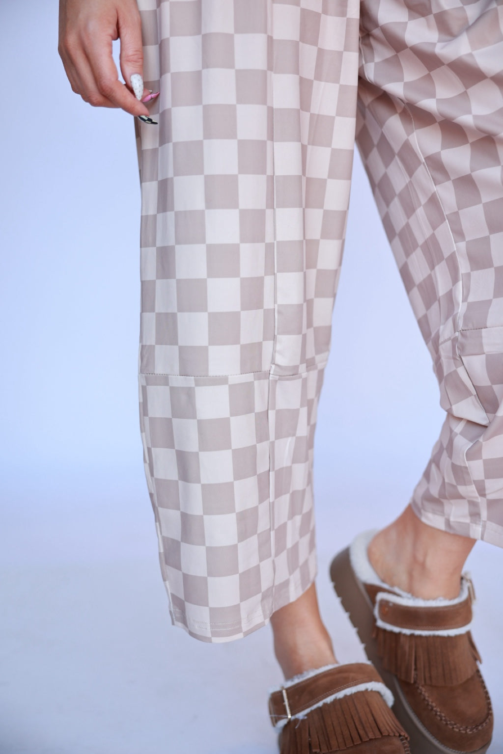 Tan checkered barrel active pant 04 fabric
