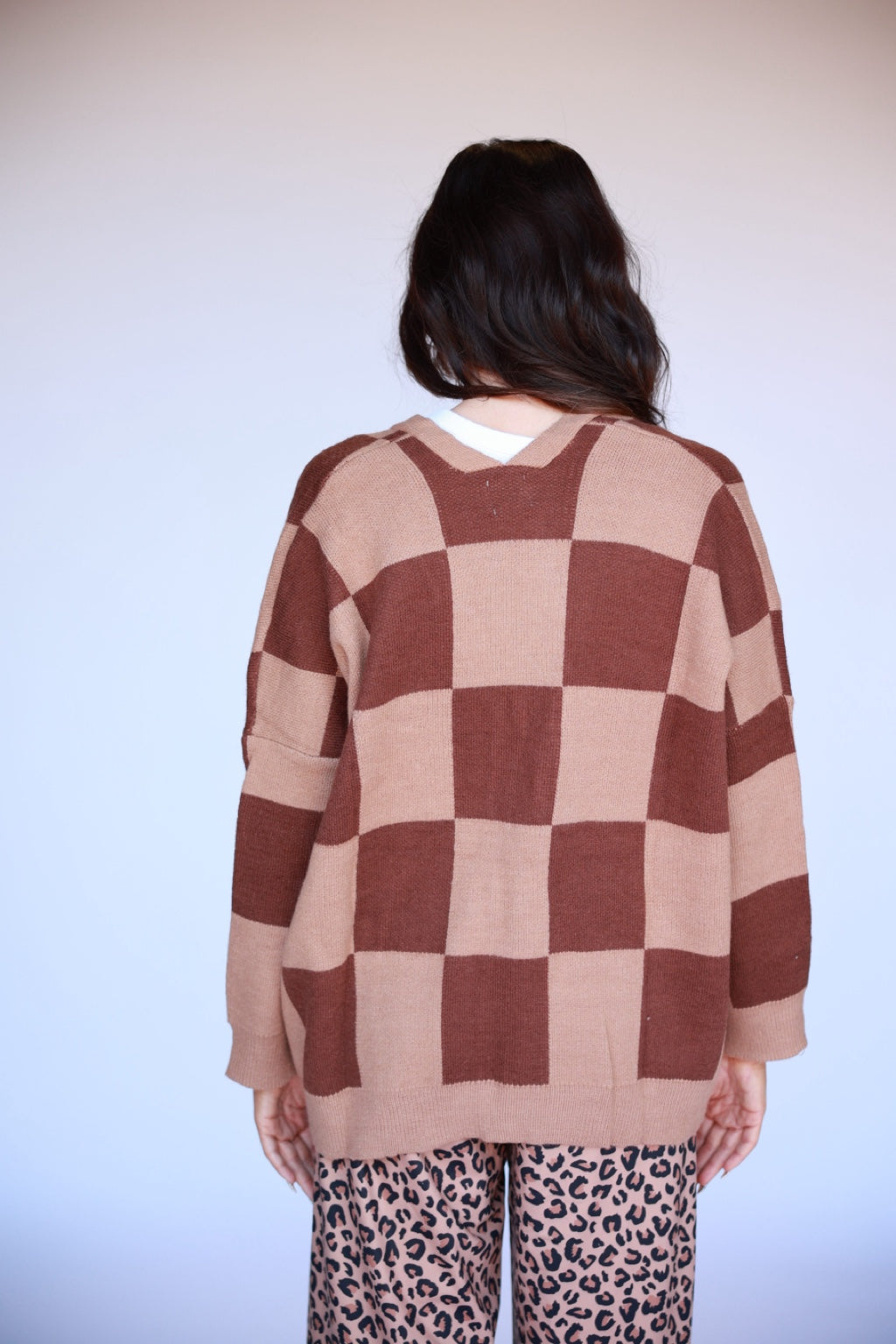 Brown checkered cardigan 08 back