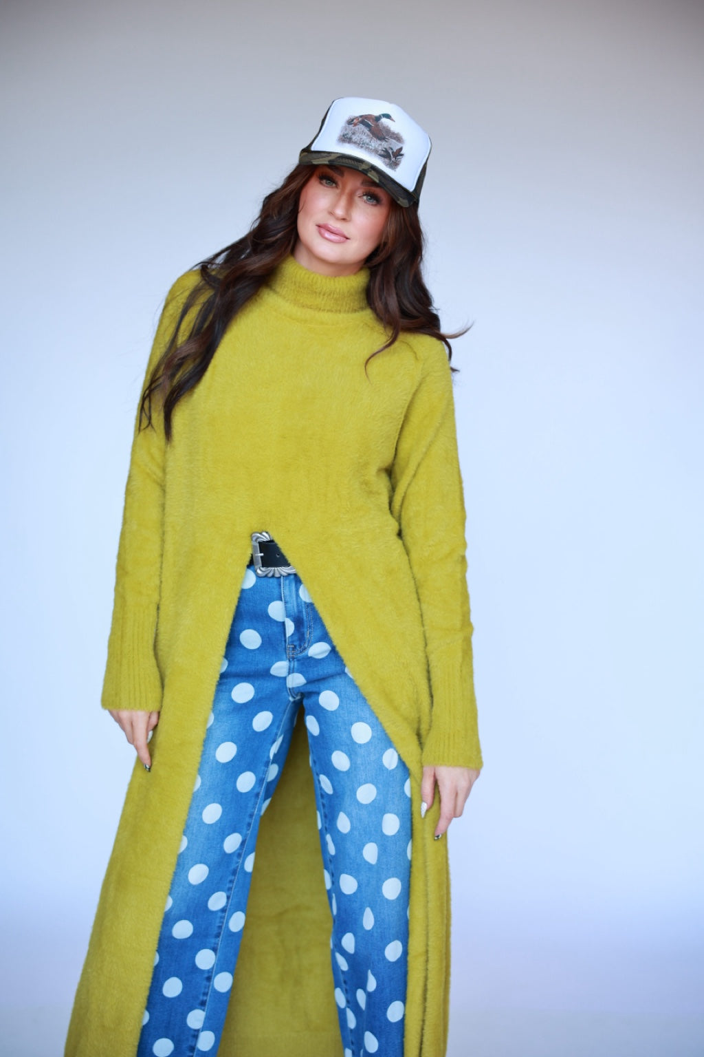 Chartreuse green sweater 02 focused