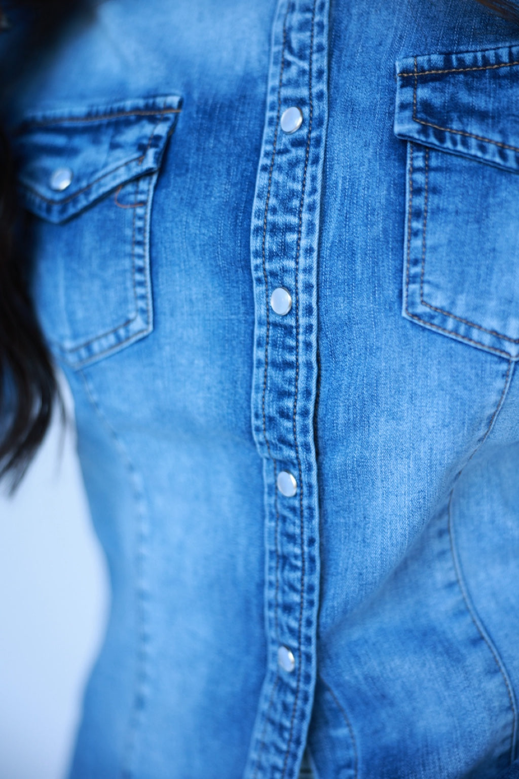 Denim Pearl Snap Top 04 fabric