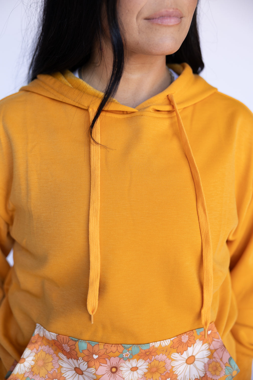 ORANGE RETRO DAISY HOODIE
