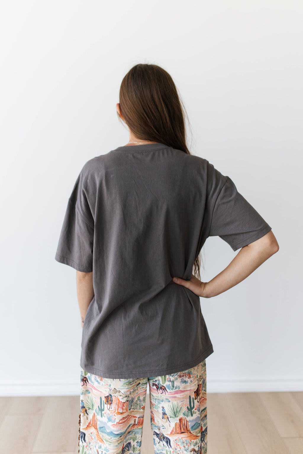 CHARCOAL SQUASH TEE