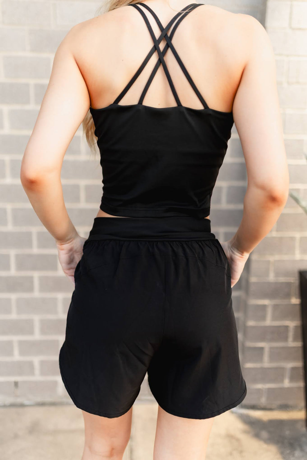 BLACK ACTIVE SHORTS