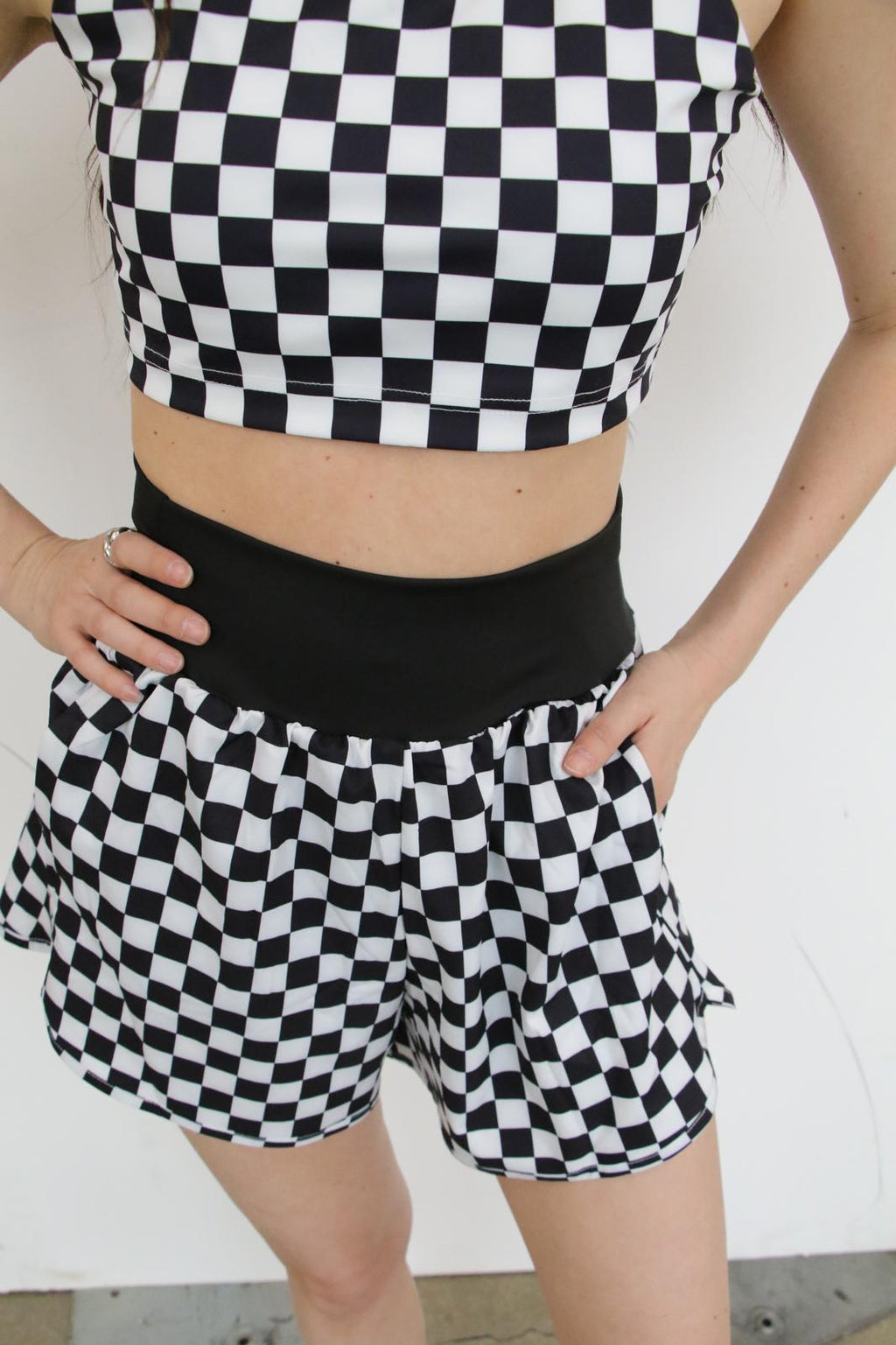 BLACK CHECK CRISSCROSS ACTIVE BRA
