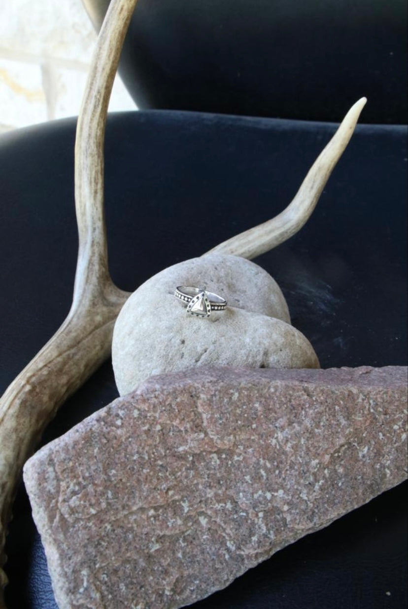 12175 TRIANGLE TRIBAL RING