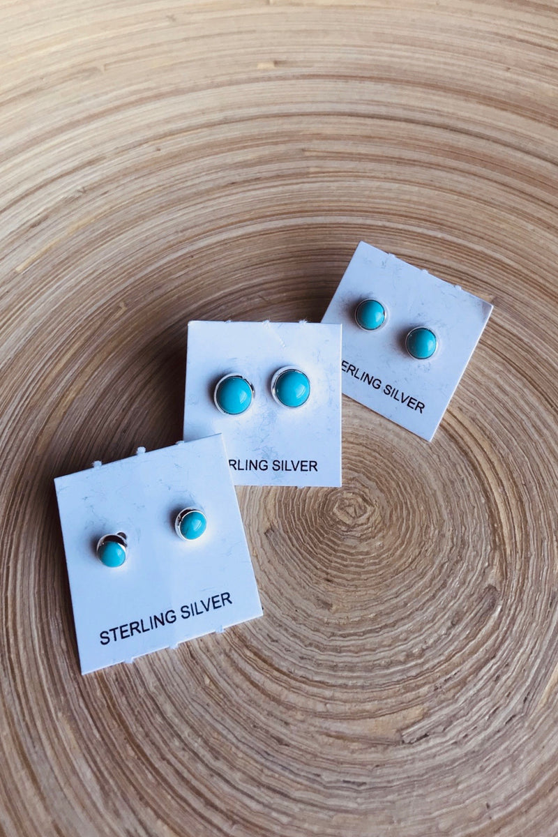 10616 STERLING SILVER TURQUOISE STUD EARRINGS