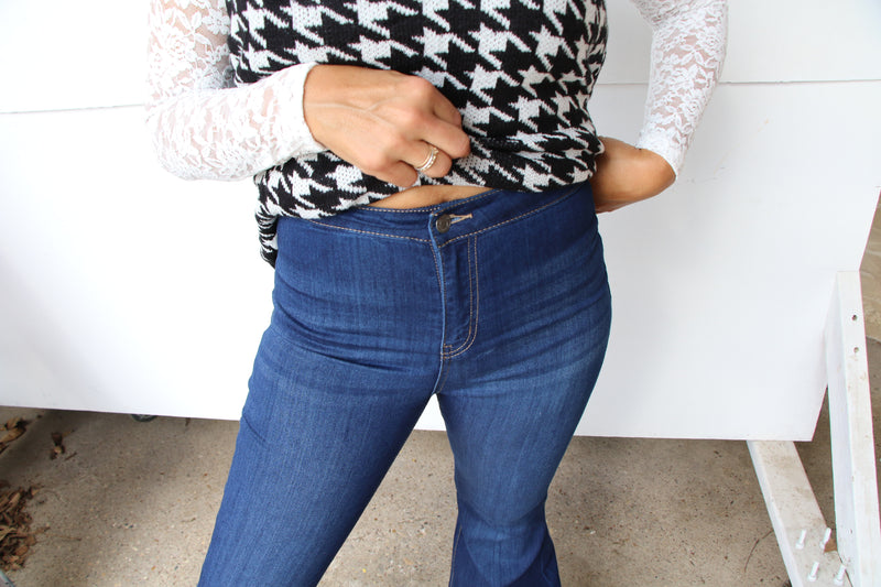 38660 HIGH RISE SUPER FLARE JEANS